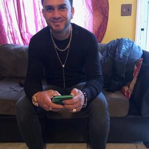 Meet your Posher, Gregorio